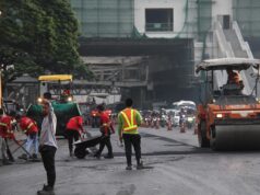 TINGNAN: Pagkumpuni sa bahagi ng Commonwealth Ave para sa SONA 2024