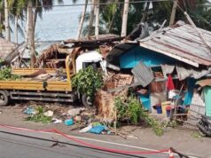 7 kabahayan inararo ng trak; 6 patay sa Samar