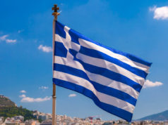 Migrant boat pinaputukan ng Greek coast guard, 1 patay