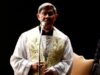 Tagle sa mga magulang: ‘Wag hayaang selpon, AI humubog sa mga bata