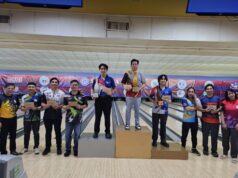 Tiongson hari ng Classified Master sa MTBA Open CLASSIFIED MASTERS WINNERS - Tinanggap ni John Tiongson ang kanyang champion trophy mula kina MTBA officers Ma. Jesusa "Thoby" Antiporda at Johnny Lugay sa ginanap na awarding ceremony. Kasama sa litrato ang iba pang tumanggap ng awards na sina Janus De Guzmman , Emrick Li, Harvey Ong, Niño Ragil, JP Mangahis, MJ Barros, at Sherwin Bernabe.