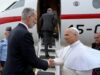 Pope Leo humiram ng eroplano sa Spain matapos masiraan ng Papal plane