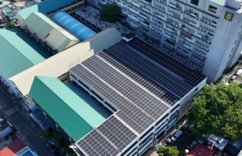 Bagong solar lighting system sa Paranaque City Hall, pinasinayaan