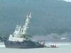 9 tripulante nasagip sa sumadsad na tugboat sa Zambales