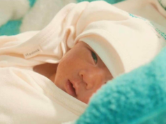 Alex, ipinasilip na ang newborn baby!